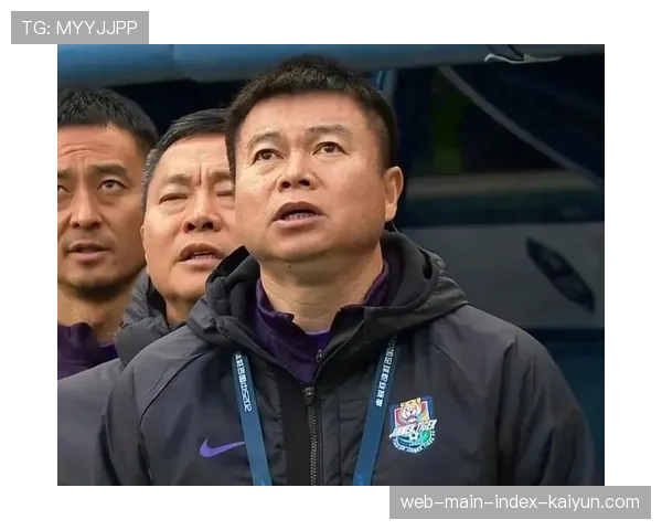 于根伟津门虎采用落位沉退防守 收紧中路限制对手直塞